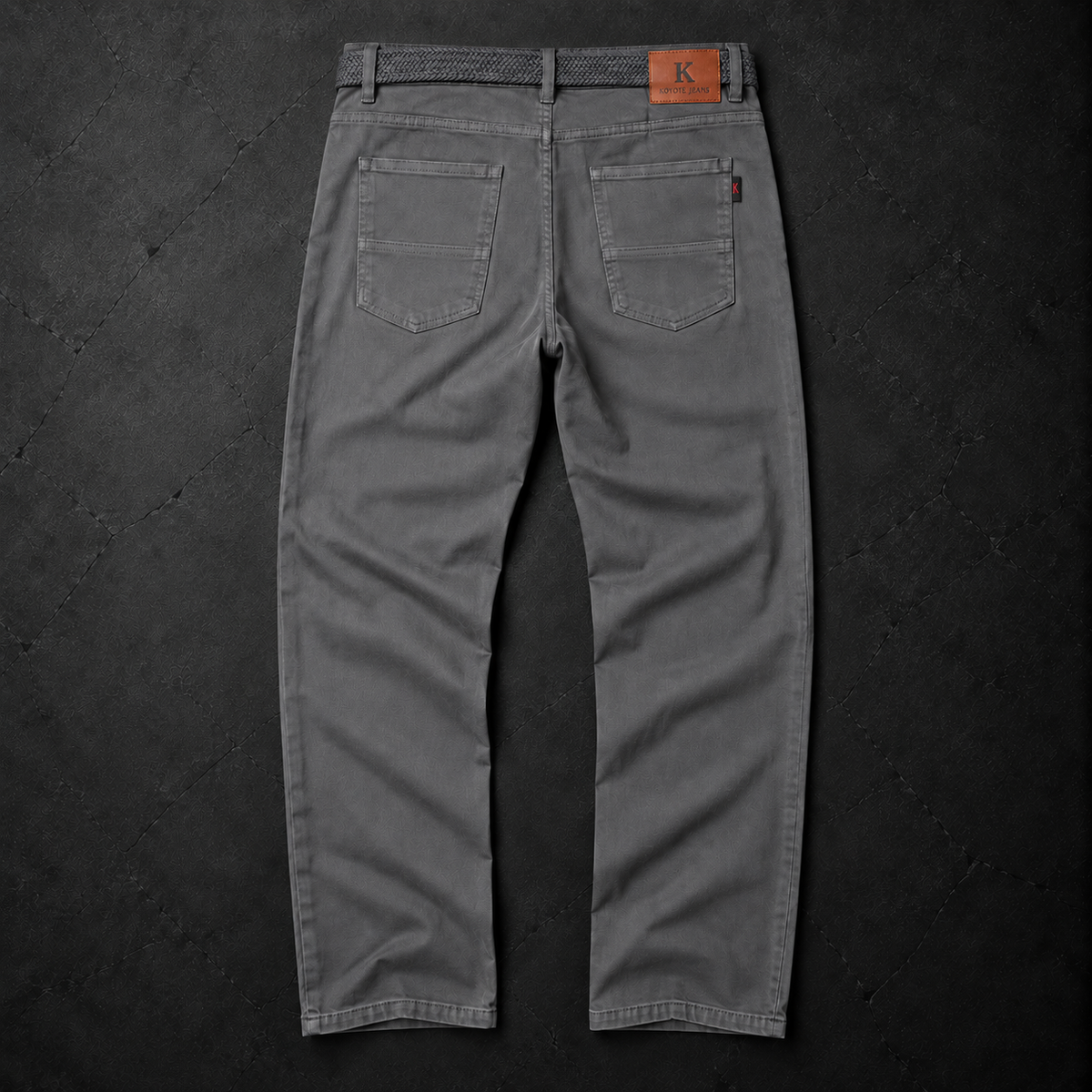 Pantalón Gris con Cinturón