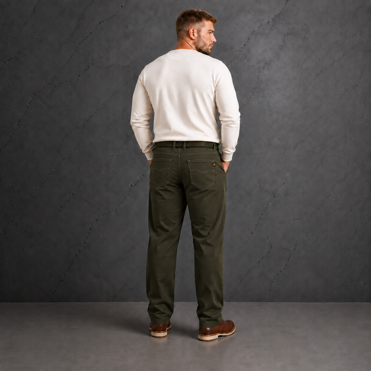 Pantalón con Cinturón Verde
